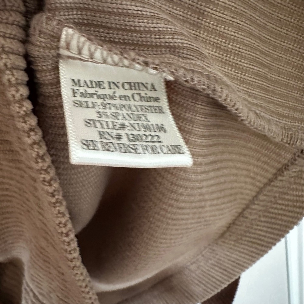 New In Colorblock Corduroy Peplum Shirt Brown Tan Button Women's Sm fits M L - Picture 5 of 7